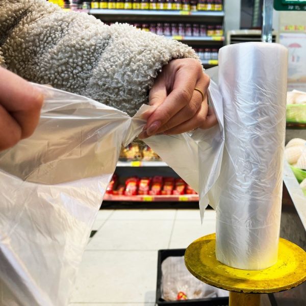 Buy Embossing Surface PE Plastic Food Bags On A Roll For Food Storage And Packaging at wholesale prices