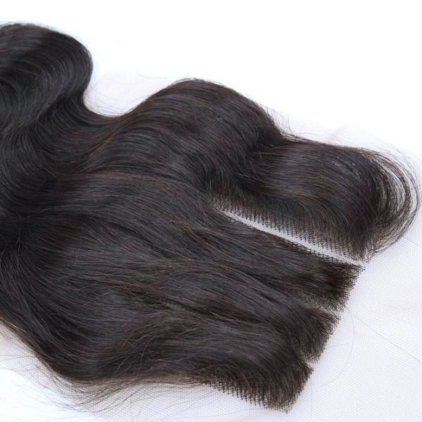 Unproducssed Peruvian Hair 3 Part Natural Color Body Wave 4*4 Lace Closure