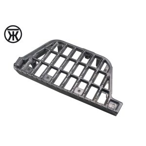 ISUZU NKR94 PLATE STEP RH 8978599960 8978679680