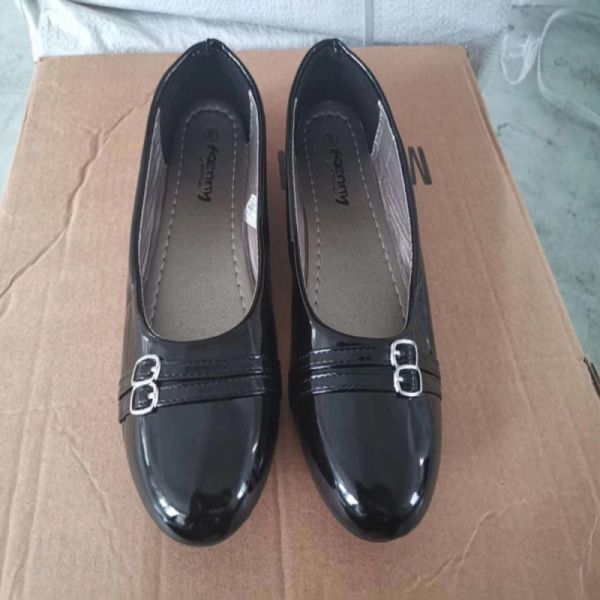 Buy Ladies Black Shoes at wholesale prices