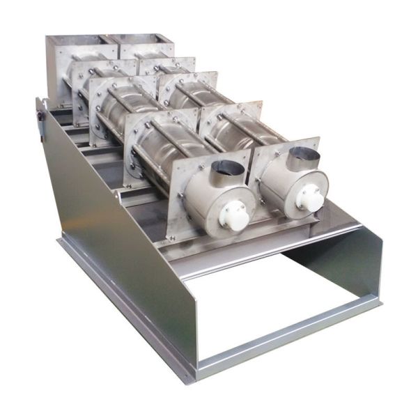 Buy Mobile Screw Sludge Dehydrator for Livestock Wastewater Treatment at wholesale prices
