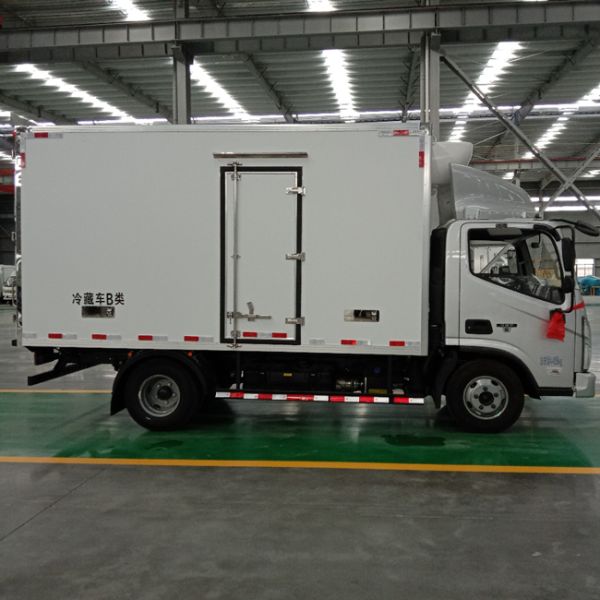 New Model Lightweighting 4x2 FOTON 4.2M Refrigerated Trucks Van Refrigerator Truck Wagon