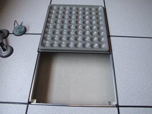 Black PVC environmental Anti-Static Raised Computer Floors 30mm thickness FS680