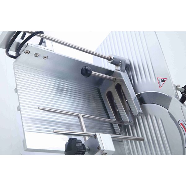 Wholesale of stainless steel electric meat grinder for household and commercial use in factories