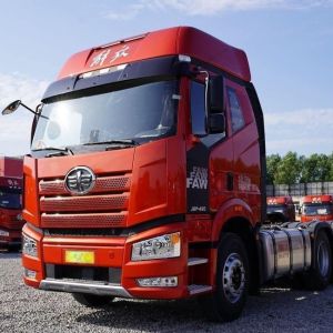 Used FAW J6P Tractor Low Power High Efficiency And Reliability Combined