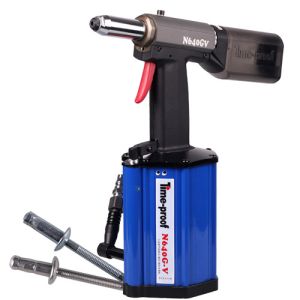 Buy cheap Air Riveter Stroke 20mm Industrial Rivet Tool With Vacuum System from wholesalers