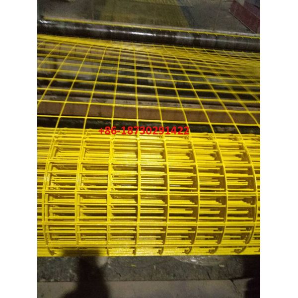 Yellow color PVC coating Holland wire mesh fence 30mmx30 mm Hole opening in 1.2 meter height