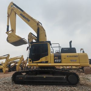 Quality Secondhand Komatsu PC450-8 Heavy 45Ton Digger Adopts Hydraulic Japan Used Excavators for sale