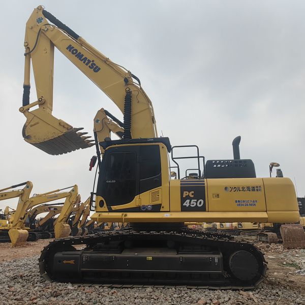 Secondhand Komatsu PC450-8 Heavy 45Ton Digger Adopts Hydraulic Japan Used