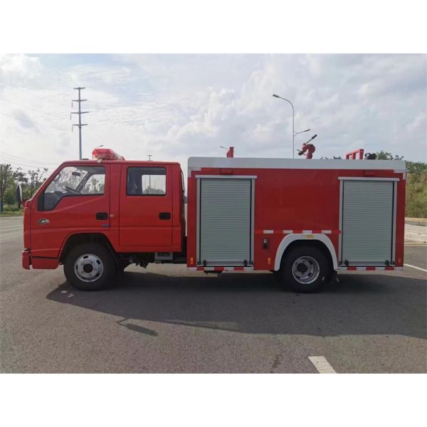 JMC 2T Mini Small 3.56cbm Jet Height 40m Water tank Holding 2+3 Men 4X2 Water tank Fire Truck