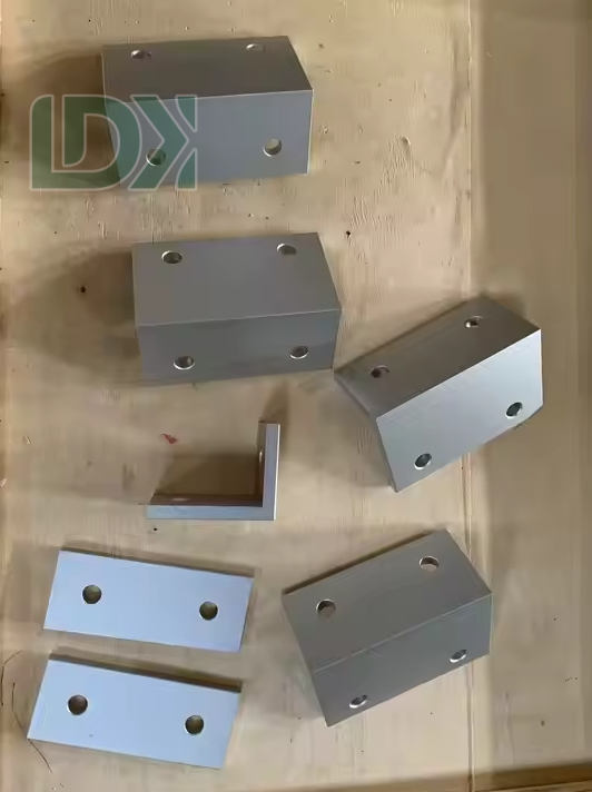 Panoramic AllGlass Squash Court Blus Glass Wall Squash Venue High Visibility Squash With Support Lighting System