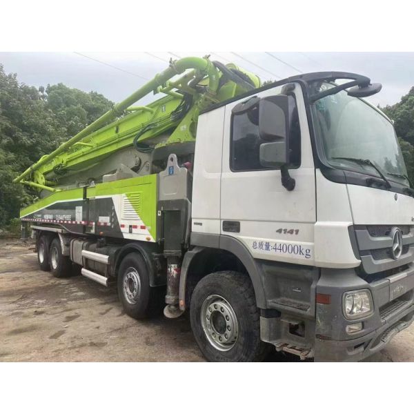 Feeding Height 1540 ZLJ5440THB 2019 Zoomlion 56m Concrete Pump Truck with Mercedes Benz Chassis Mounted Pump