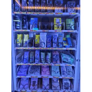 32 Inch Touch Screen Transparent Locker Vending Machine For Boosting Sales Multi