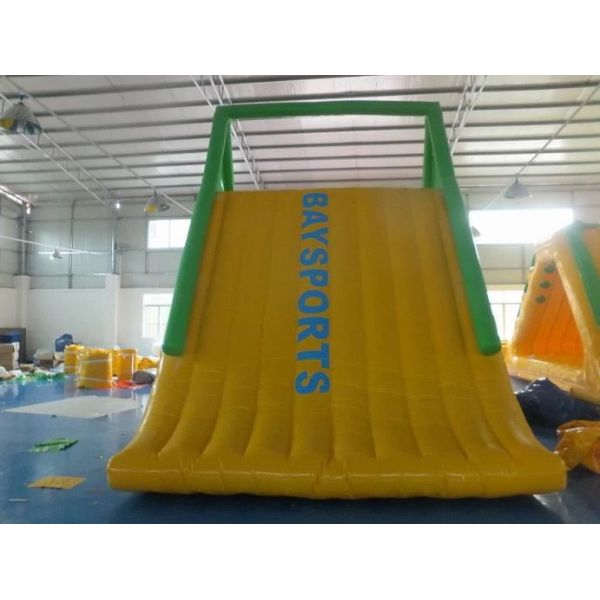 Awesome Super Large Bay Inflatable Water Park , Yellow Water Sports For Ocean