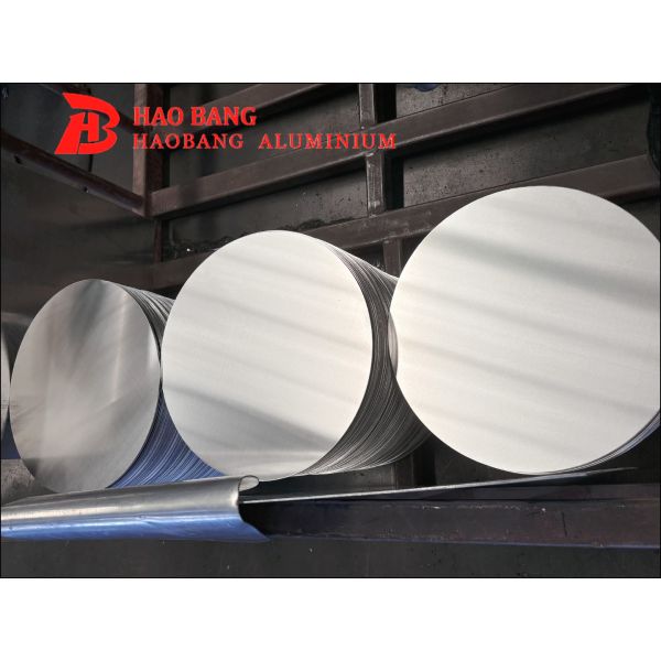 Buy 1050 1060 1100 Alloy Aluminum Circle Good Hermetic Seal For Fire Resistant at wholesale prices