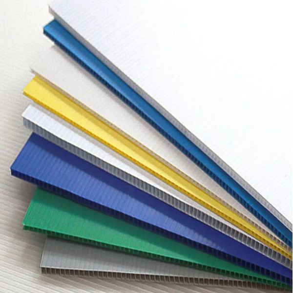 Buy Customized Durable Polypropylene Hollow Sheet Recycled Lightweight at wholesale prices