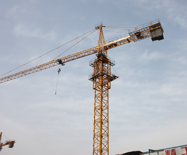 CE and ISO cetificated qtz160 big construction site tower crane
