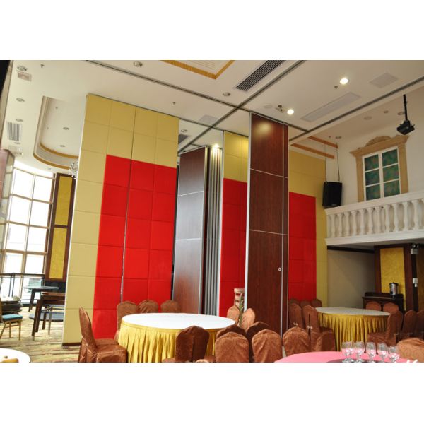 Sound Proof Partitions Top Hanging Sliding Door Acoustic Fabric Finish Foldable Saudi Arabia Banquet Hall Partition Wall