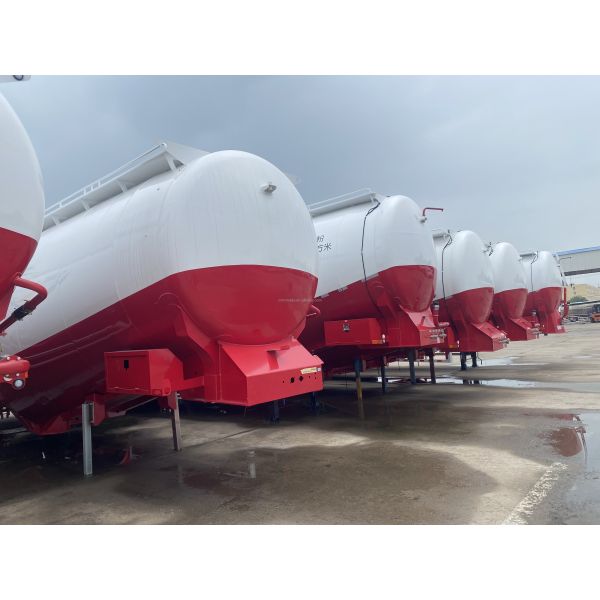 Buy CIMC Quality 3-axle Heavy-duty 50 Cubic Meters 80 Tons 3-axle Bulk Transport Semi-trailer Factory Direct Sales at wholesale prices