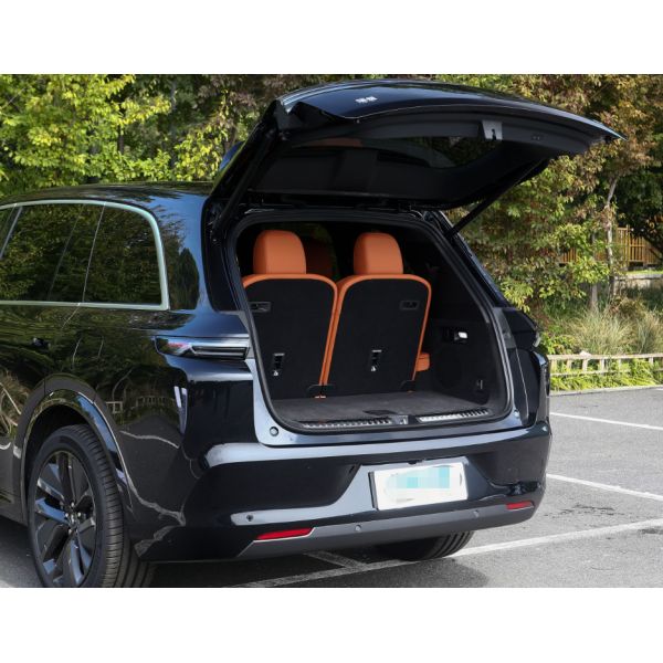 2023 Popular LI L8 Pro Extended Range Electric 6 seats SUV 2 motor Ternary lithium