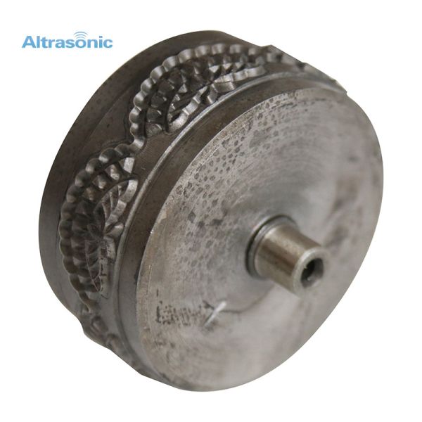 Buy 20kHz Ultrasonic Lace Roller For Industrial Sewing Machine Textile at wholesale prices