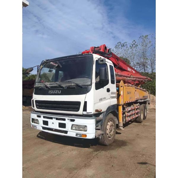 Truck Mounted Pump Concrete Boom Pump Delivery with Vibrating Amplitude 2.6mm