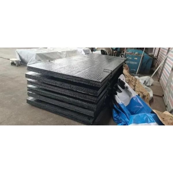 Buy Chromium Carbide Hardfacing Wear Resistant Plates High Strength Welding 1000mm at wholesale prices