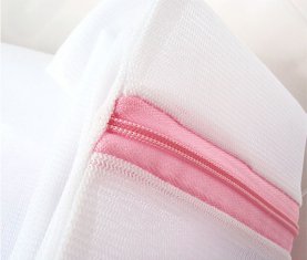 Quality White Nylon Home Use Laundry Mesh Wash Bag with Zipper for sale