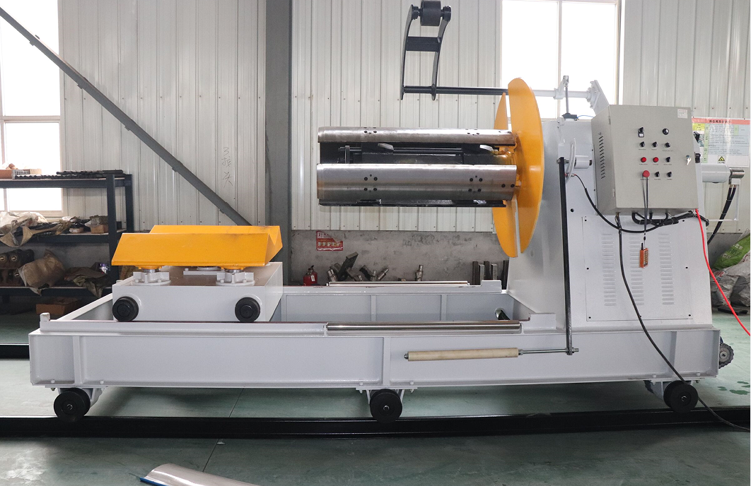 Movable Automatic Decoiler Machine Hydraulic With Loading Car