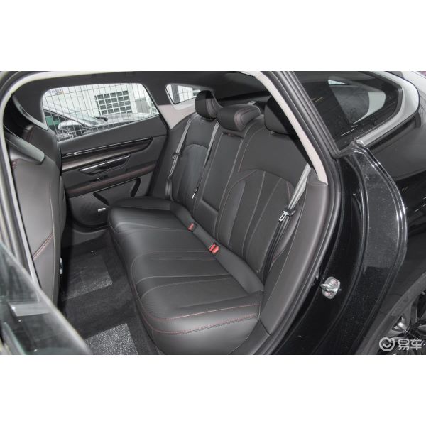 80% Quick Charge Xpeng P7 Luxury Electric Sports Car for Adults Fast Charge in 1 Hour