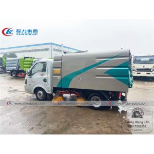 Dongfeng 2 - 3T Mini Road Sweeper Truck With 0.8cbm Water Tank And 1.7cbm Dust