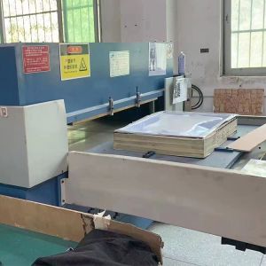 Automatic Computerized Hydraulic Cutting Machine High Cutting Capacity 610MM