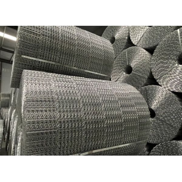 1.8mm Wire Diameter 140 Meter Roll Length Pipeline Reinfored Welded Mesh For Oil