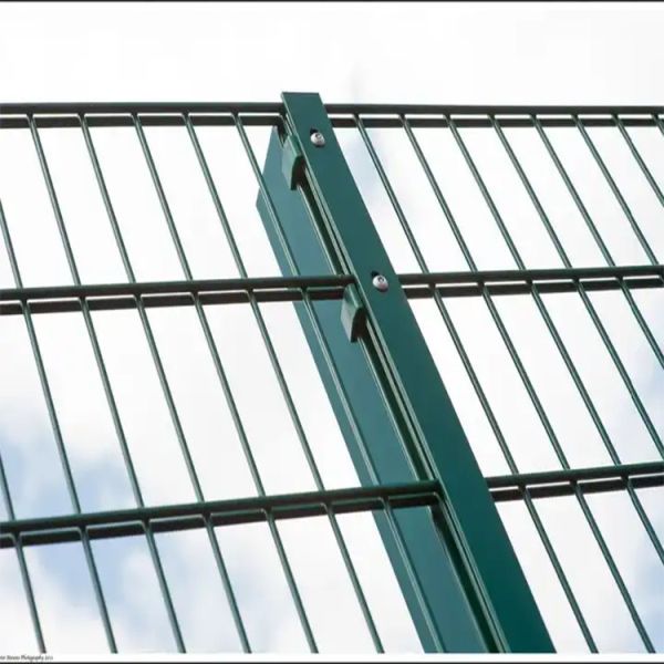 Customized Mesh Galvanized Iron Wire Welded Wire Mesh Fence Panels with PVC