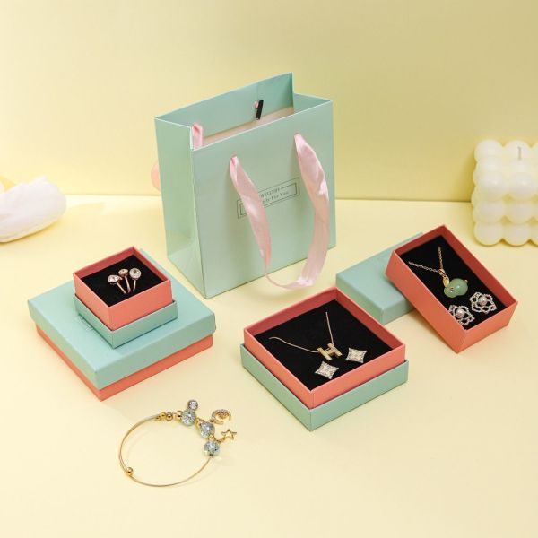 Black Foam Insert Luxury Jewelry Paper Packaging Gift Box