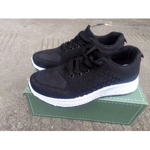 Ladies flyknit sport shoes