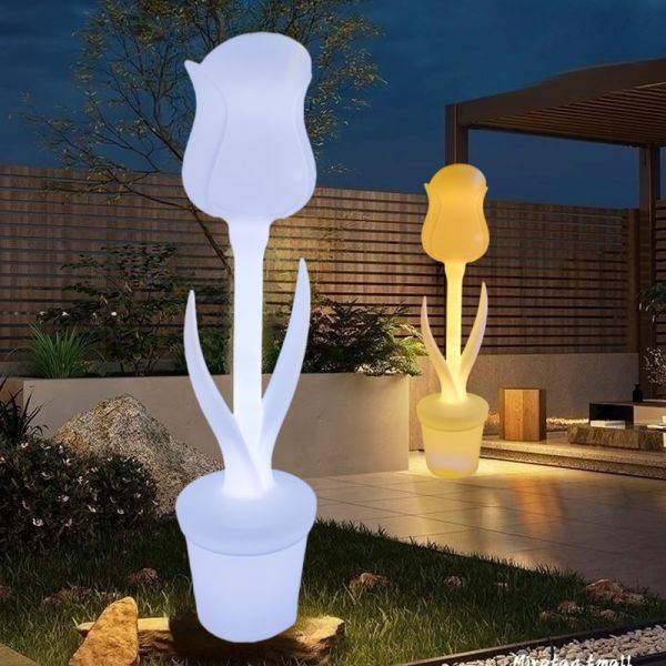 Outdoor Waterproof Plastic Standing Tulip Flower Floor Lamp 50000 Hours Lifespan