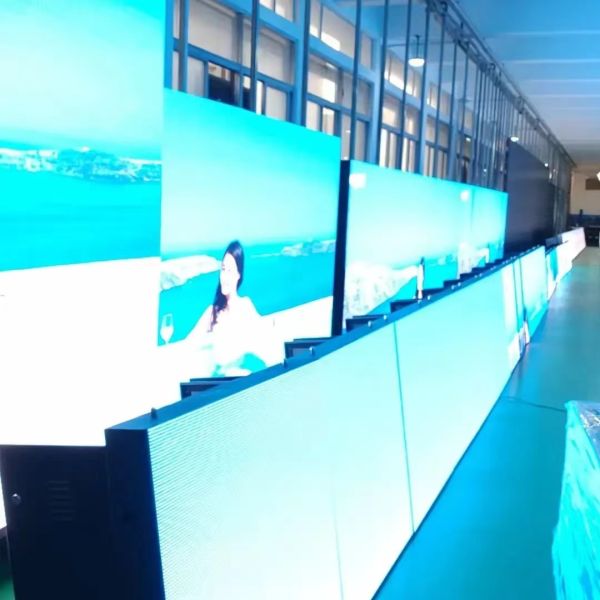 P4 Outdoor LED Display 4500nits IP65 Waterproof Advertising Screen