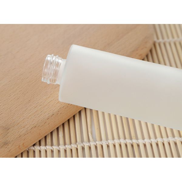 Dispensing Glass Spray Bottle Pump Containers Easy To Use Lightweight