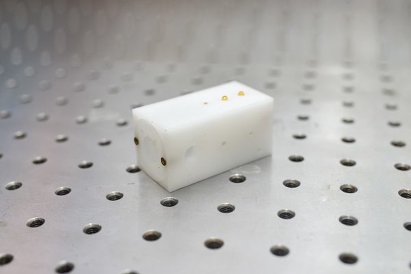 Black Case DKDP Pockels Cell Transmission From 400nm To 1100nm Low Repetition Rate