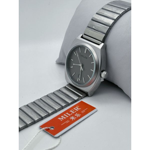 Classic Analog Stainless Steel Strap Watch Round Luminous Dial Mens Silver Strap Watch