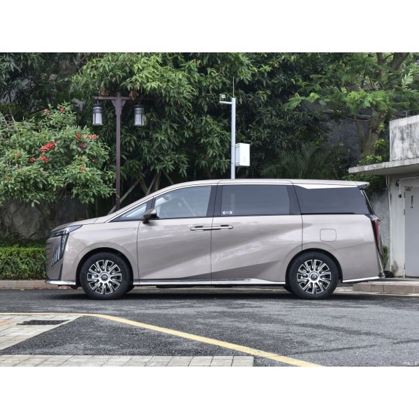 Gac Trumpchi E9 2023 MAX Plug-in Hybrid 2.0T 190HP 5door 7seater 3.5H Slow Charge