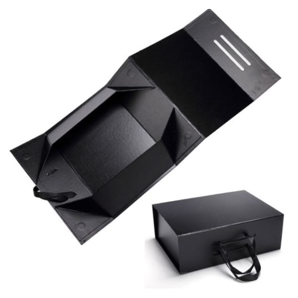 Buy Aseptic Debossing Garment Gift Boxes Magnetic Closure Folding Packaging SGS at wholesale prices