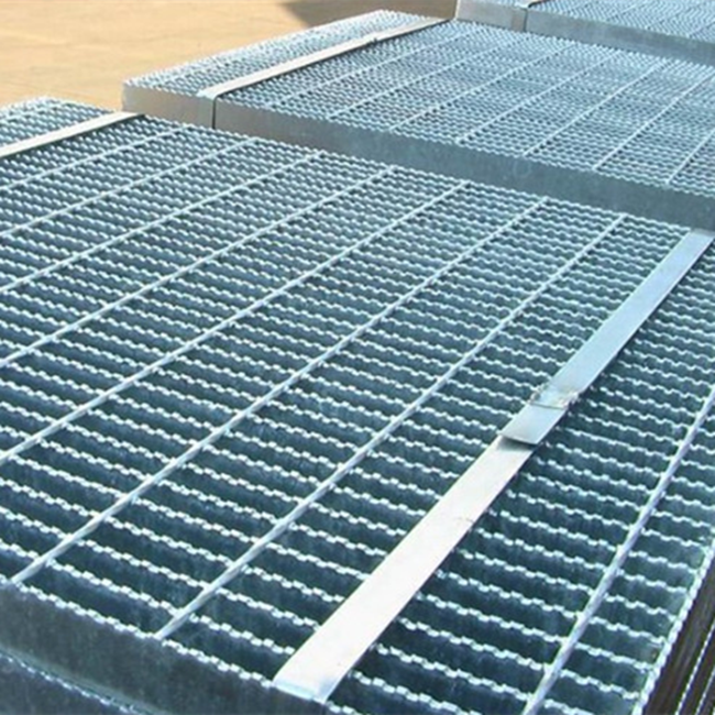 Anti - Slip Welding Serrated Metal Grating For Walkway Platform