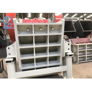 260t/h Heavy Construction Machinery 750x1060 Jaw Crusher 110kw Engine