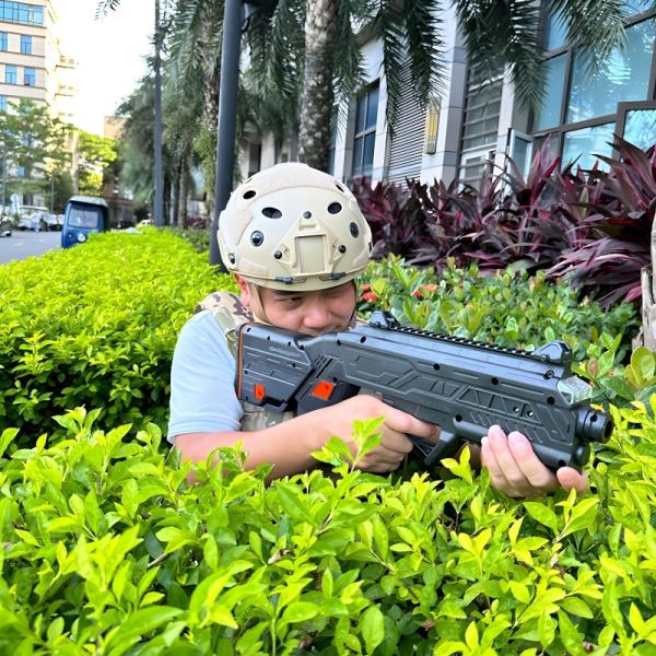 Buy Commercial Wireless Laser Tag Equipment with 8 Playing Modes for Indoor and Outdoor Multiplayer Games at wholesale prices