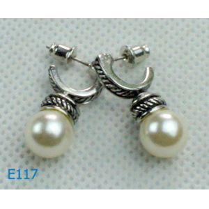2012 Fashion Jewelry Pearl Zirconia Stud Earrings with new design