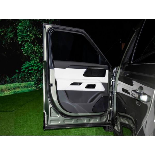 ROX 01 2023 Six Seats Version SUV Customization for Your Satisfaction