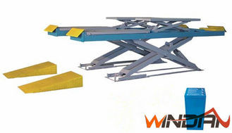 Buy Dual Hydraulic Cylinders Two Post Car Lift With Adjustable Beam at wholesale prices