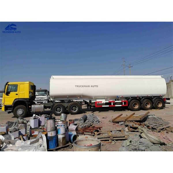 30-50 Cbm Capacity Oil Tank Trailer 45000 Liter Loading With Separate Valve